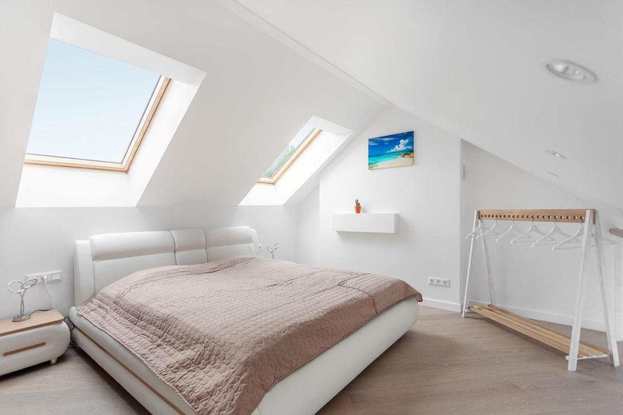 Luxurious Kaunas Basilica Apartment In Old Town By Urban Rent Esterno foto