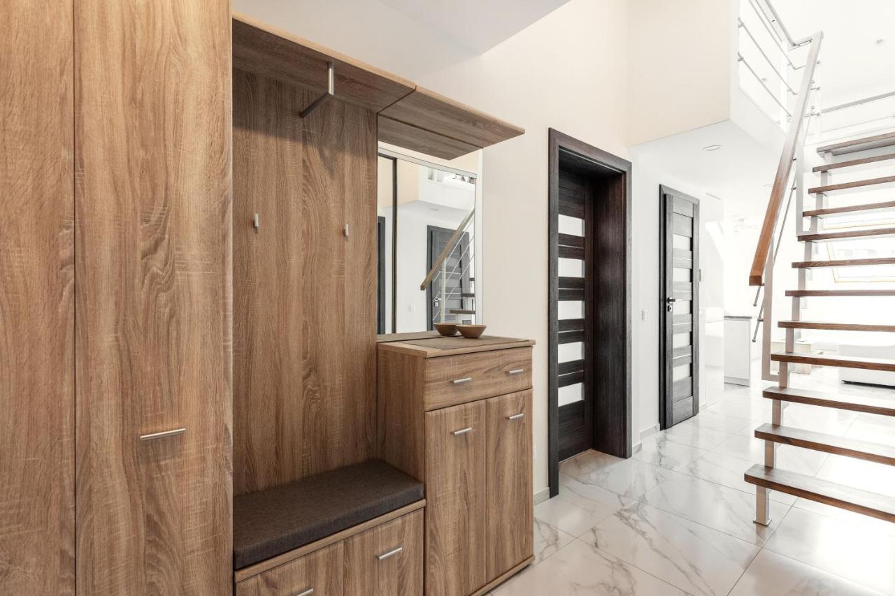 Luxurious Kaunas Basilica Apartment In Old Town By Urban Rent Esterno foto
