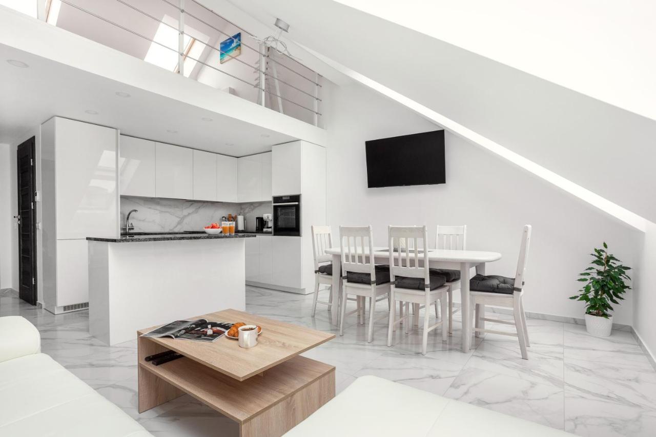 Luxurious Kaunas Basilica Apartment In Old Town By Urban Rent Esterno foto